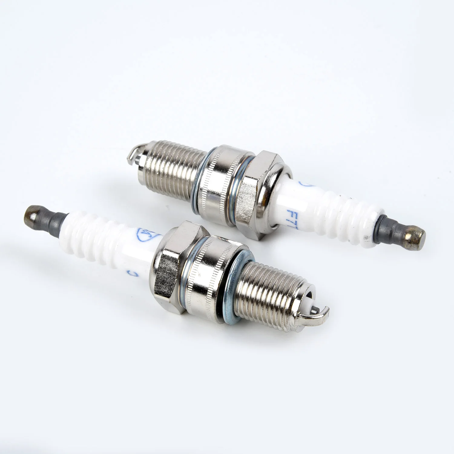 

1/5*Spark Plug For Honda GX120 GX160 GX200 GX240 GX270 GX340 GX390 Generator