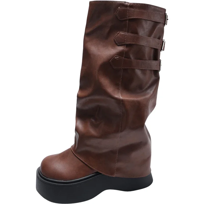 Женские высокие сапоги на платформе