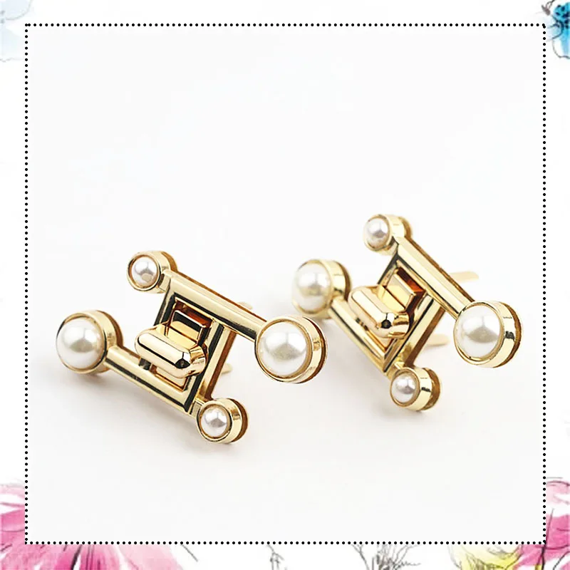 

2Pcs Metal Clasp Pearl Turn Twist Lock Spring Buckle for DIY Handbag Bag Purse Hardware Closure Bags Parts Leather Accessories
