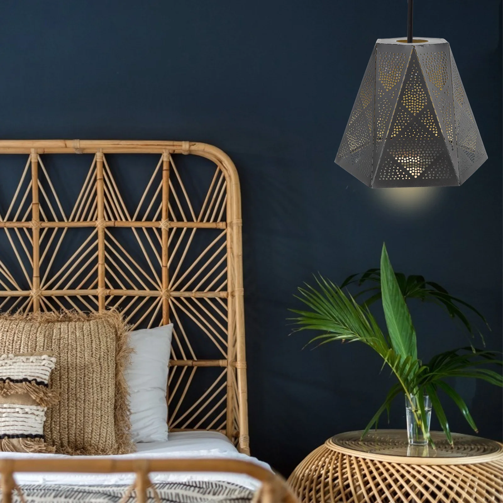 

Lamp Shade Lampshade Shades Light Table Cover Iron Chandelier Black Bedside Wall Replacement Floor Hollow Metal Hanging Bulb
