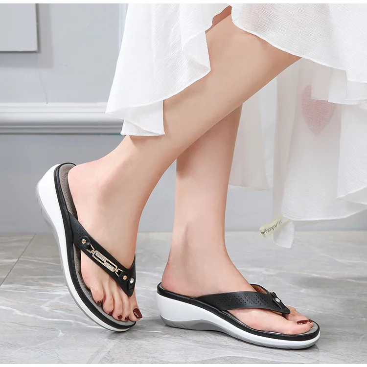 Summer Women Slippers New Fashion Metal Button Slides Shoes Wedge Beach Sandals  Platform Flip Flops Outdoor