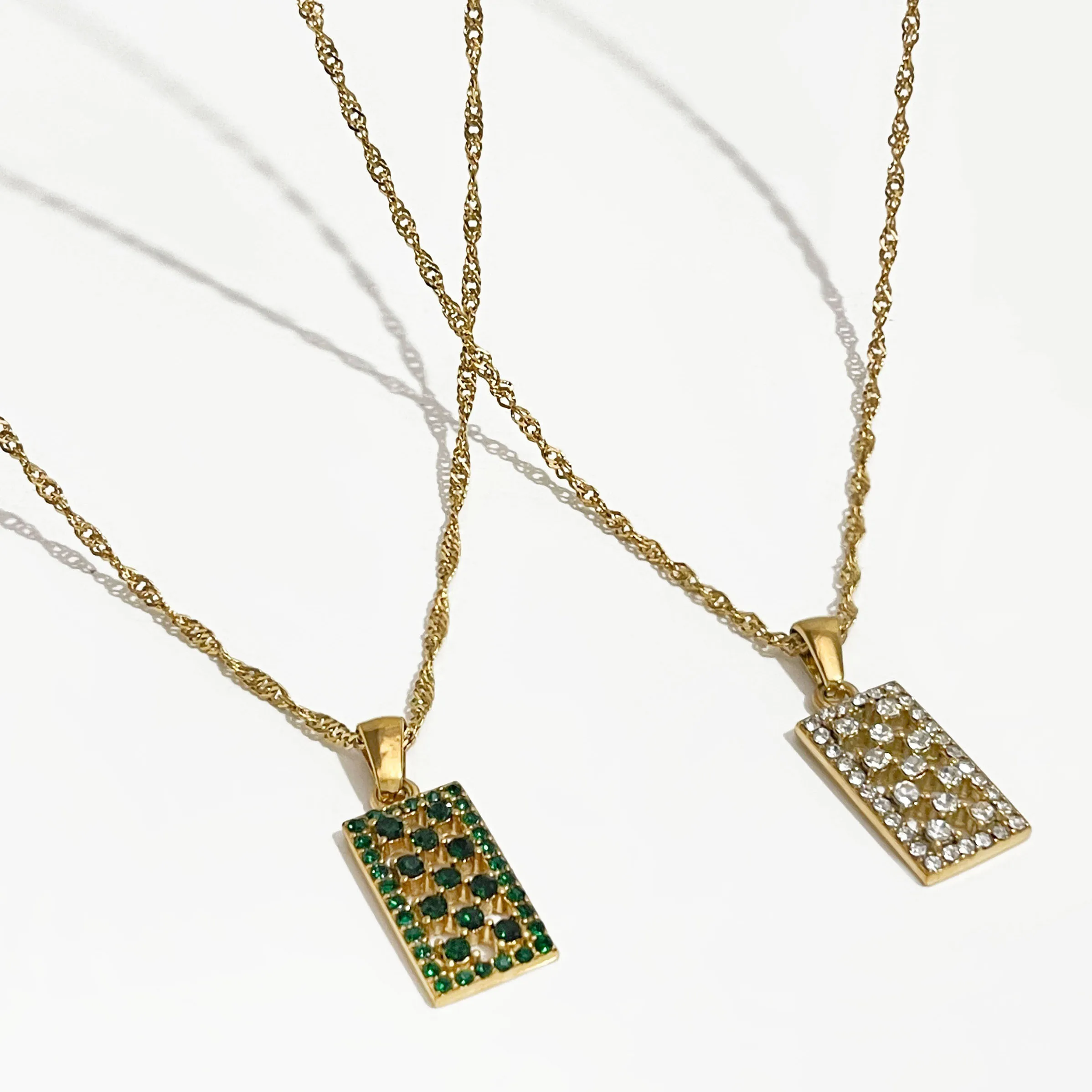 

Peri'sbox 18K Pvd Gold Plated Stainless Steel Water Wave Chain Mirco Pave Clear Green Cz Square Coin Pendant Necklaces Layering