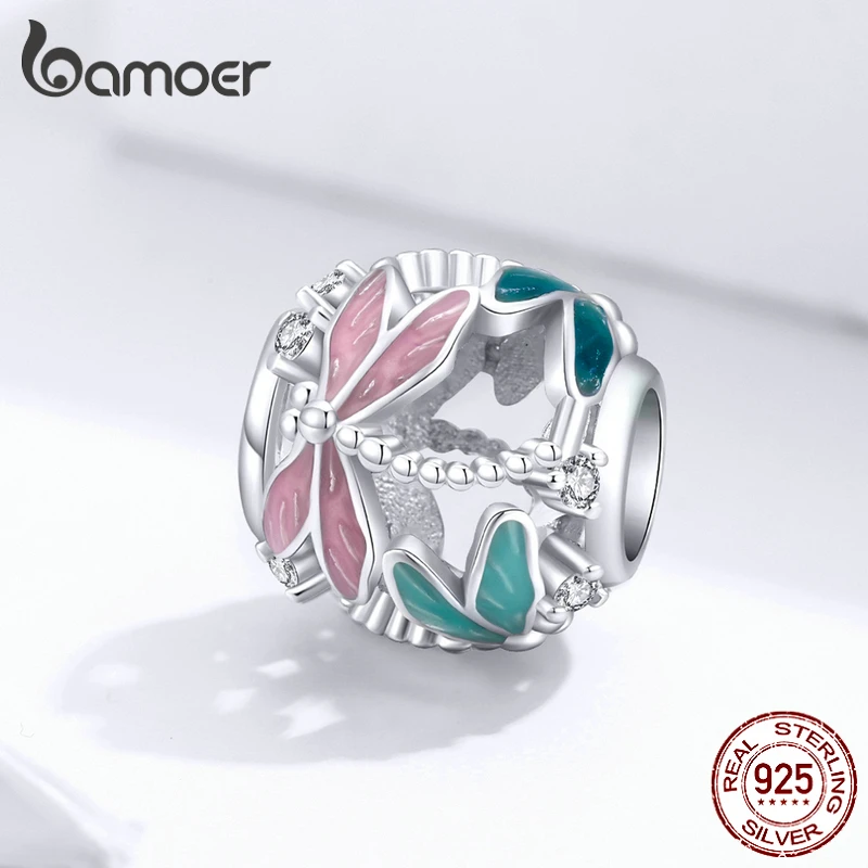 Стеклянные бусины в форме сердца
