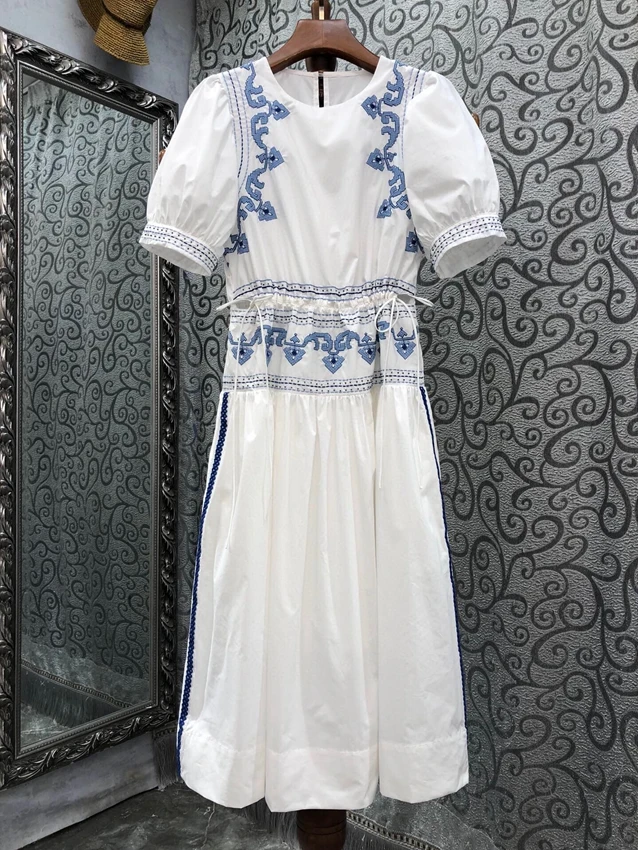 

2023 new women fashion bubble short sleeve crew neck embroidered waist drawstring slim fit mid-length dress dress 0529
