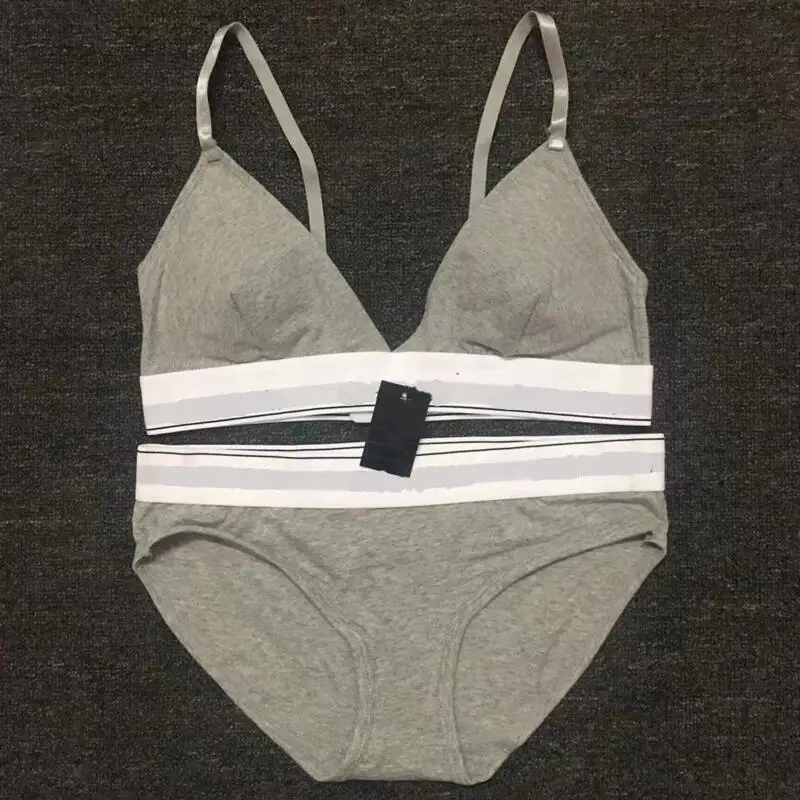 

Solid Color Cotton Women's Underwear Suit Wireless Shoulder Strap Top Wrap Buttocks Briefs 2-piece Set Letter Printing Lingerie