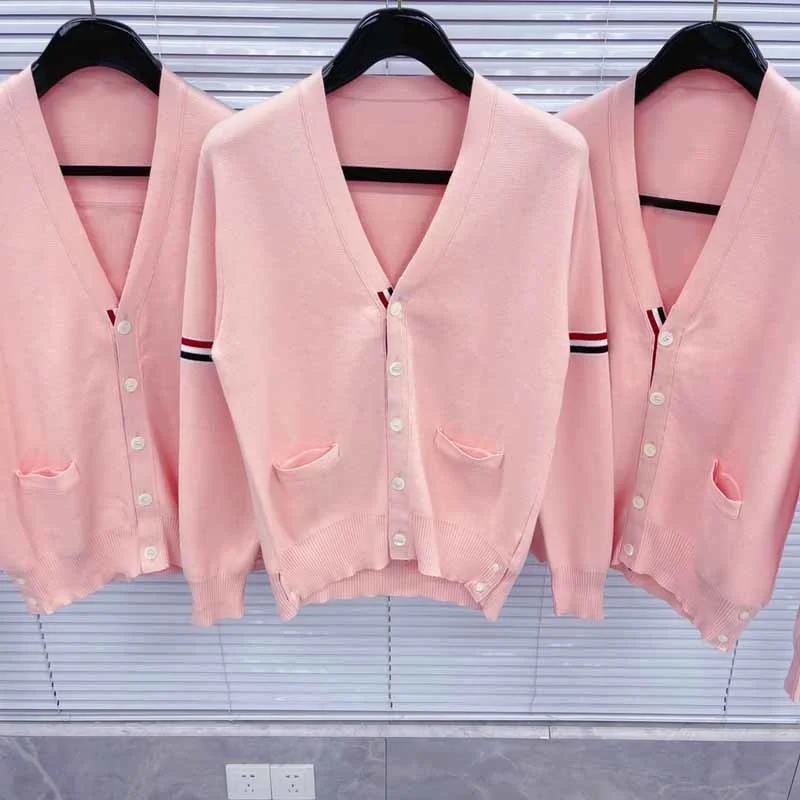 

Sweater Woman Winter 2023 Pink Cute Color RWB Striped Design Sweaters Fashion Brand Single Breasted Korean Ins Simple Cardigans