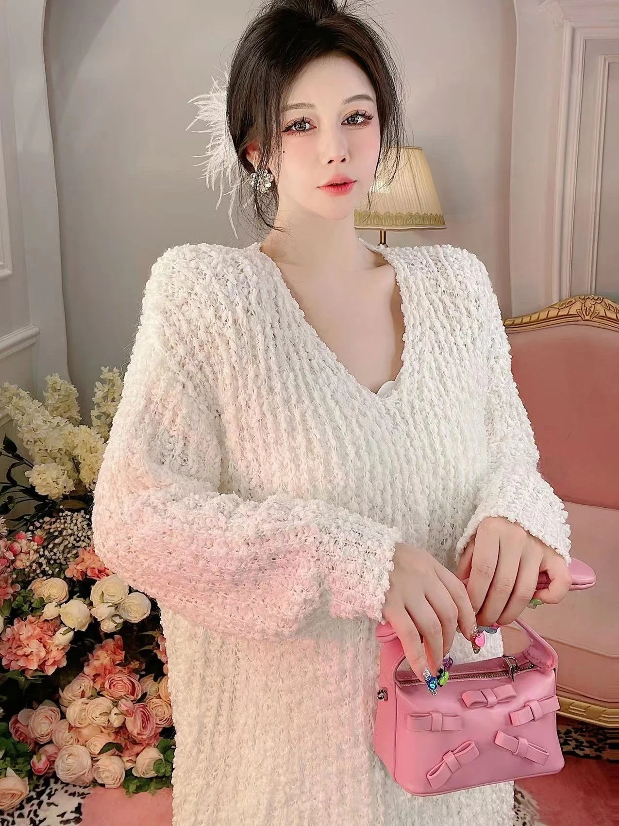 

Fat sister white soft waxy sweater dress Korean small crowd loose v-neck sweet sweater skirt in autumn