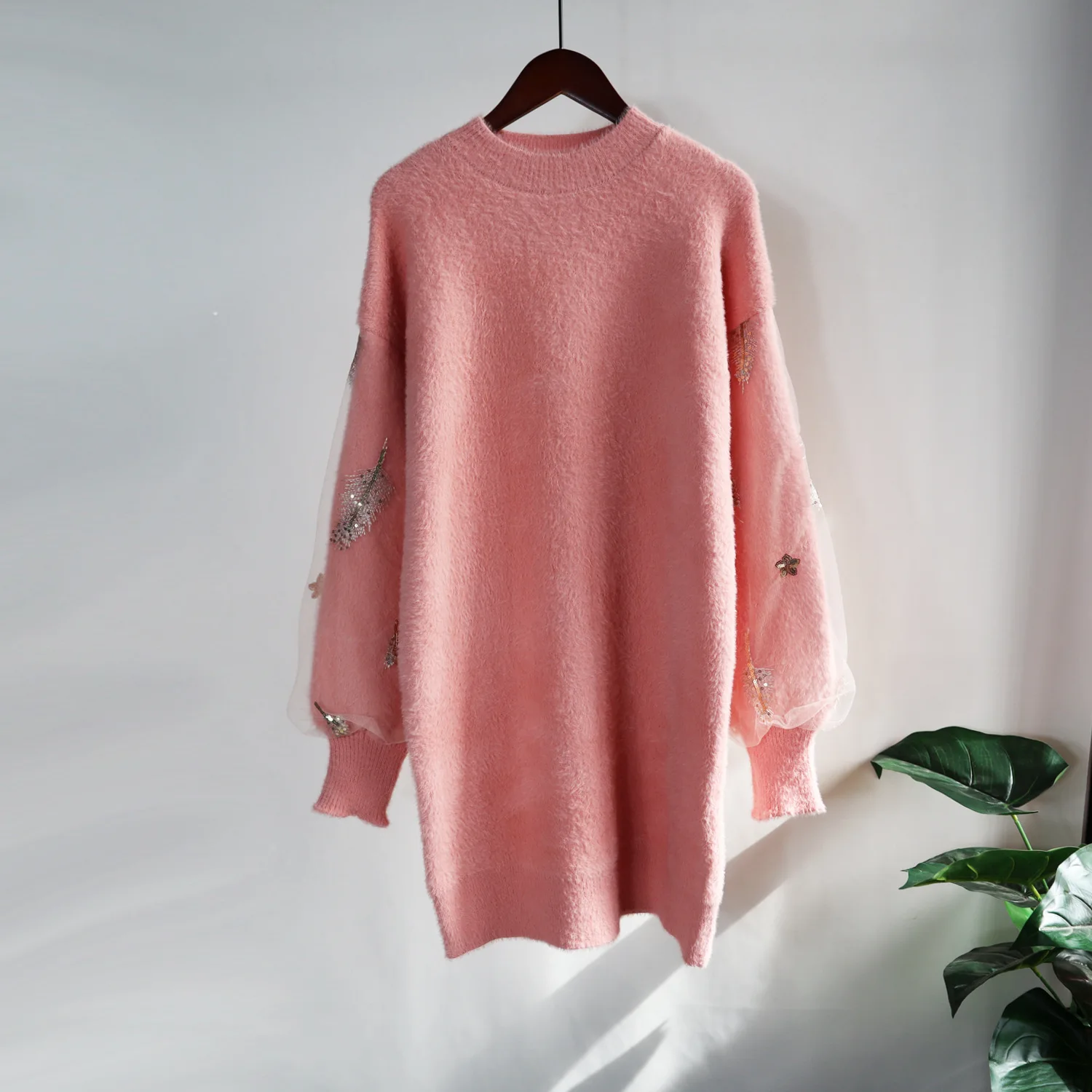 

Sweater pullover women's winter 2021 new loose mid-length sweater White