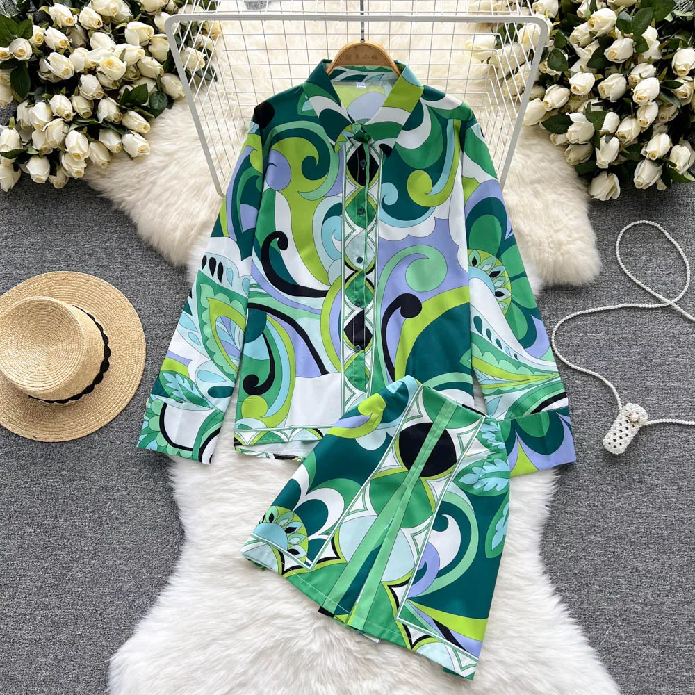 

Рубашка-поло с длинным рукавом и воротником, в стиле ретро