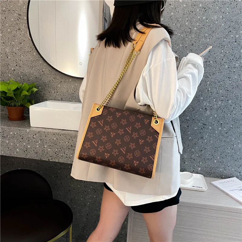 

Women Bag 2022 New Simple Luxury Female Bag Small Square Bag Fashion Handbag Temperament Single Shoulder Bag Messenger Bag