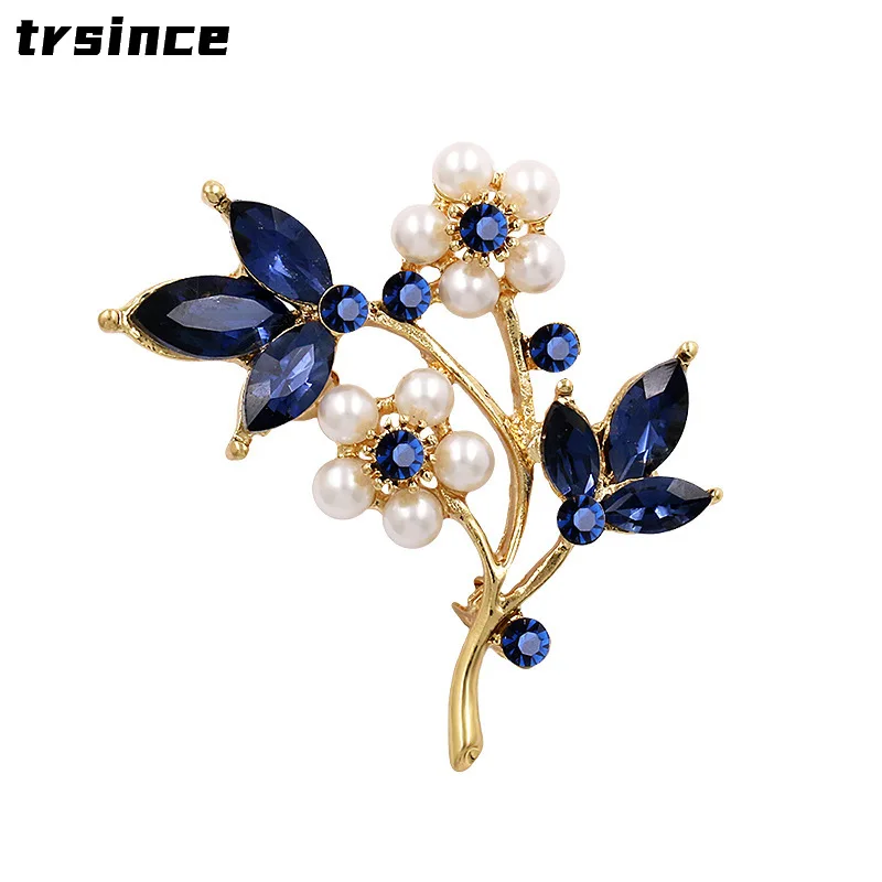 

Hot Selling Trend Women's Flower Brooches Inlaid Crystal Creative Petal Pearl Brooch Clothes Accessories Corsages Jewelry Pins