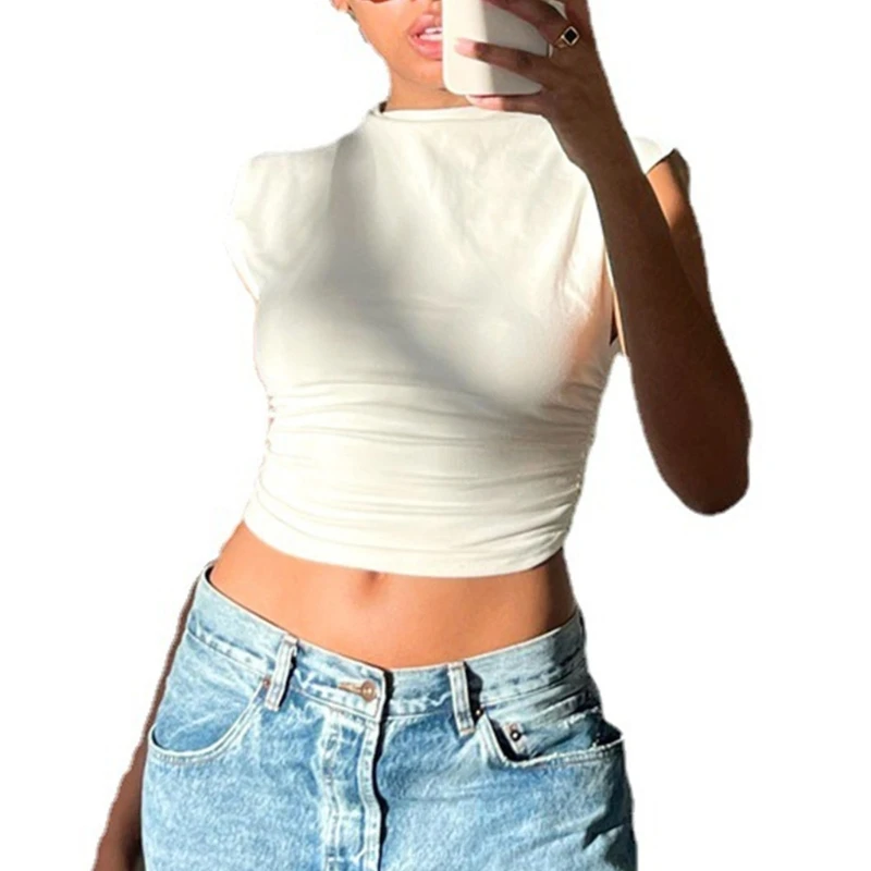 

Женская футболка без рукавов с высоким воротником