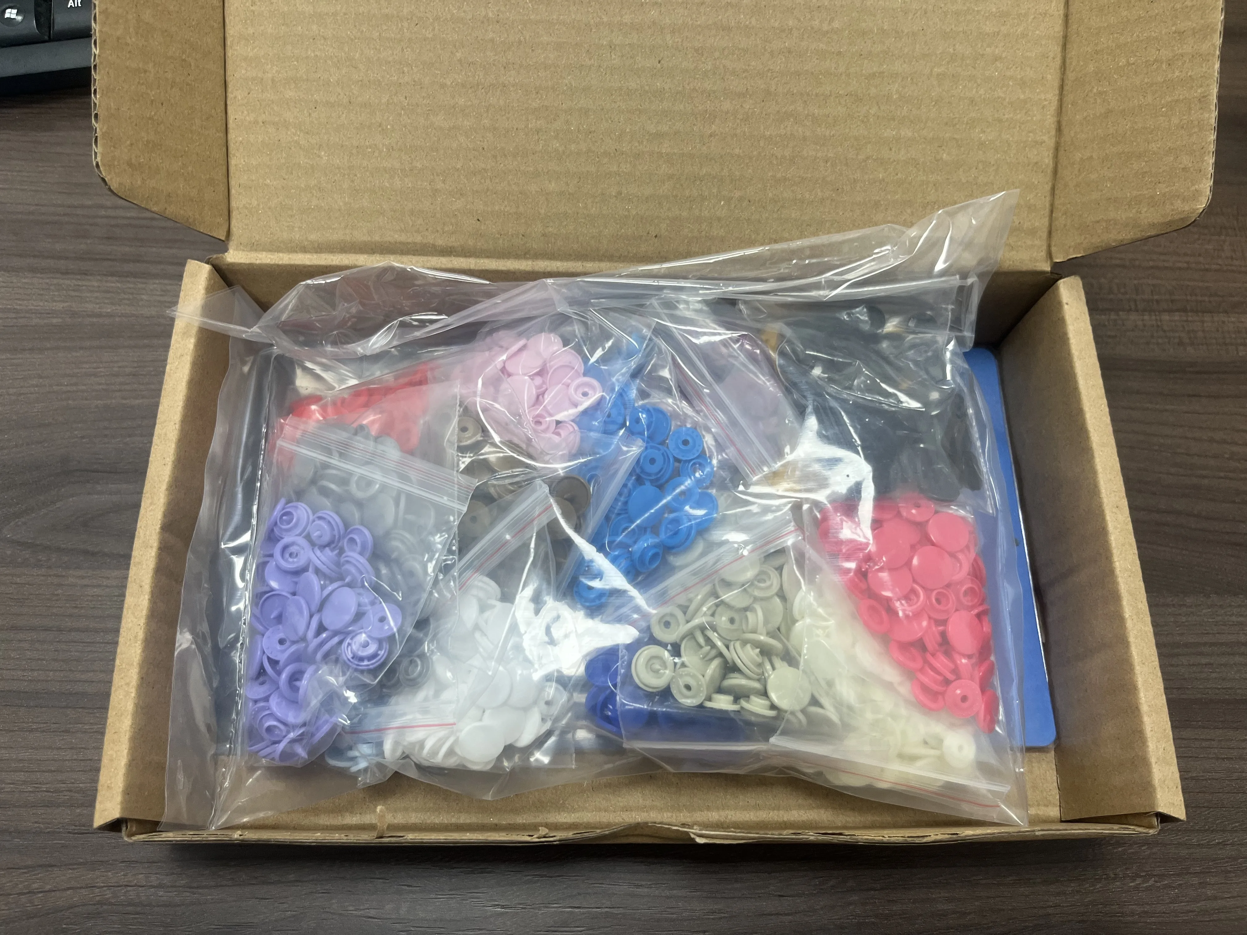 Оптовая продажа круглые защелкивающиеся кнопки shap KAM T3 T5 глянцевый набор