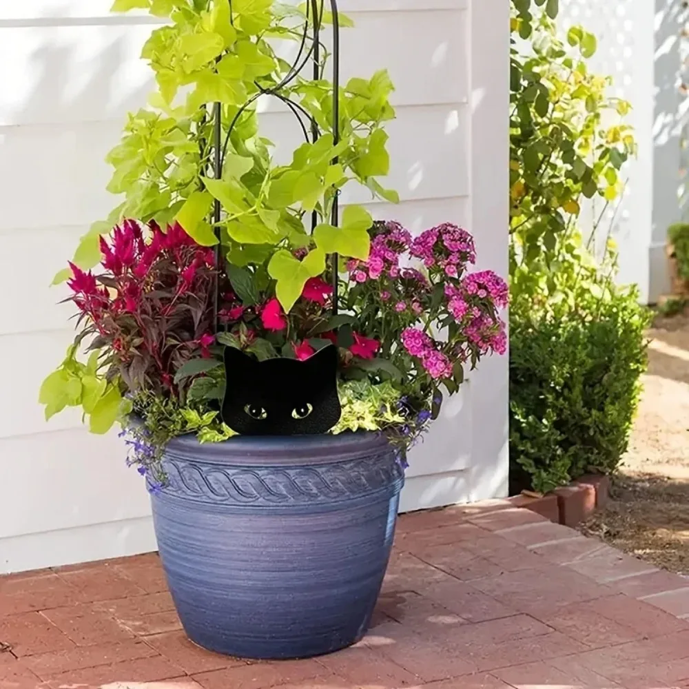 Металлический Плагин с Силуэтом Кота