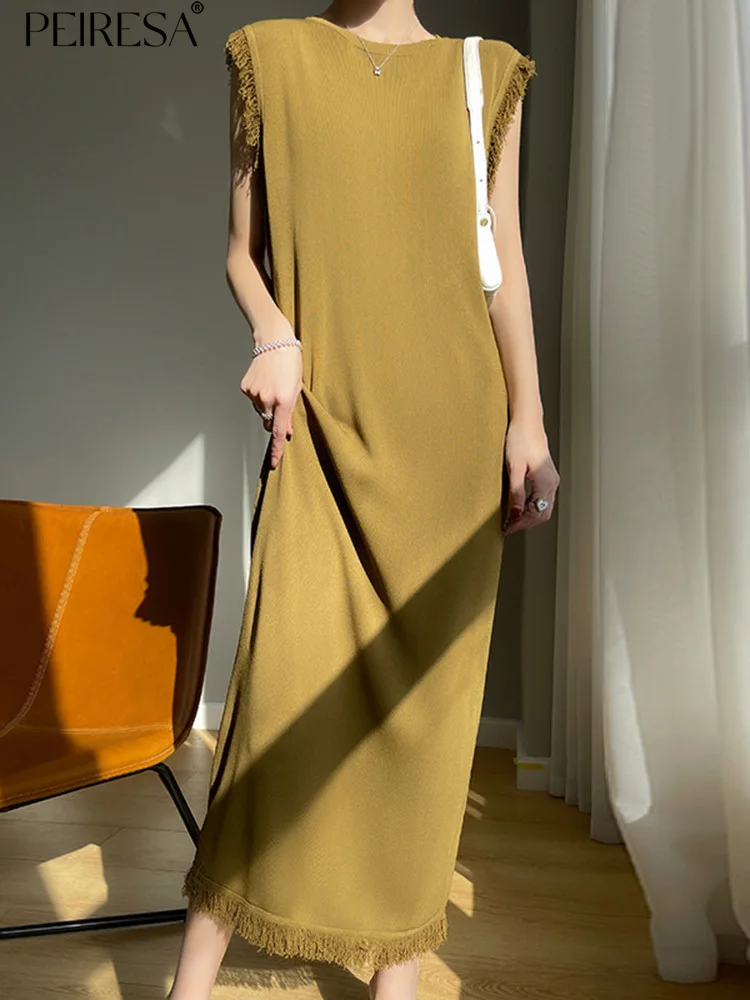 

PEIRESA 2023 Summer New Sleeveless Knitted Dress Women Simple Solid Color O Neck Tassel Loose Fit Midi Dresses Female Sundress