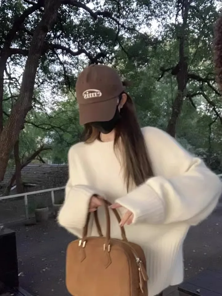 2024 New Autumn and Winter Small White Loose Idle Sle Sweater Women High Sense Inner wear Base Thick Upper Garment