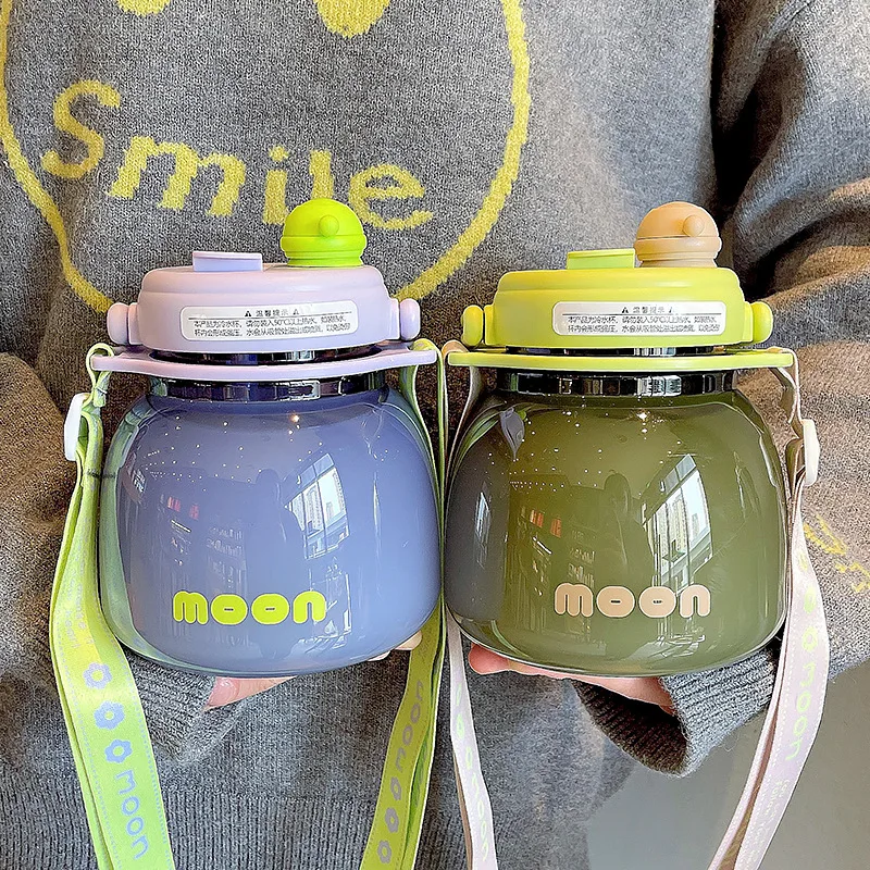 900ml Novelty Kawaii Tripe Bottle  Summer Bucket Tiktok Kettle Children Cup 2 In 1 Drink Portable Plastic Skew Drinking Jug