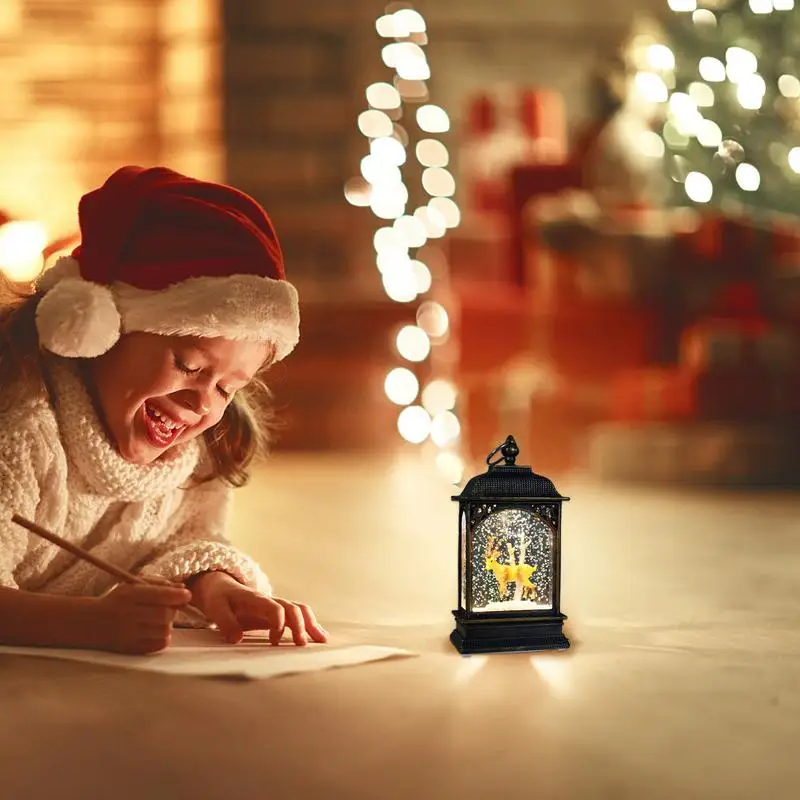 Рождественский снежный фонарь Рождественская сцена Освещенные снежные шары