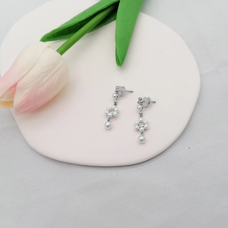 

Женские серьги-гвоздики из серебра 925 пробы, светильник жемчугом