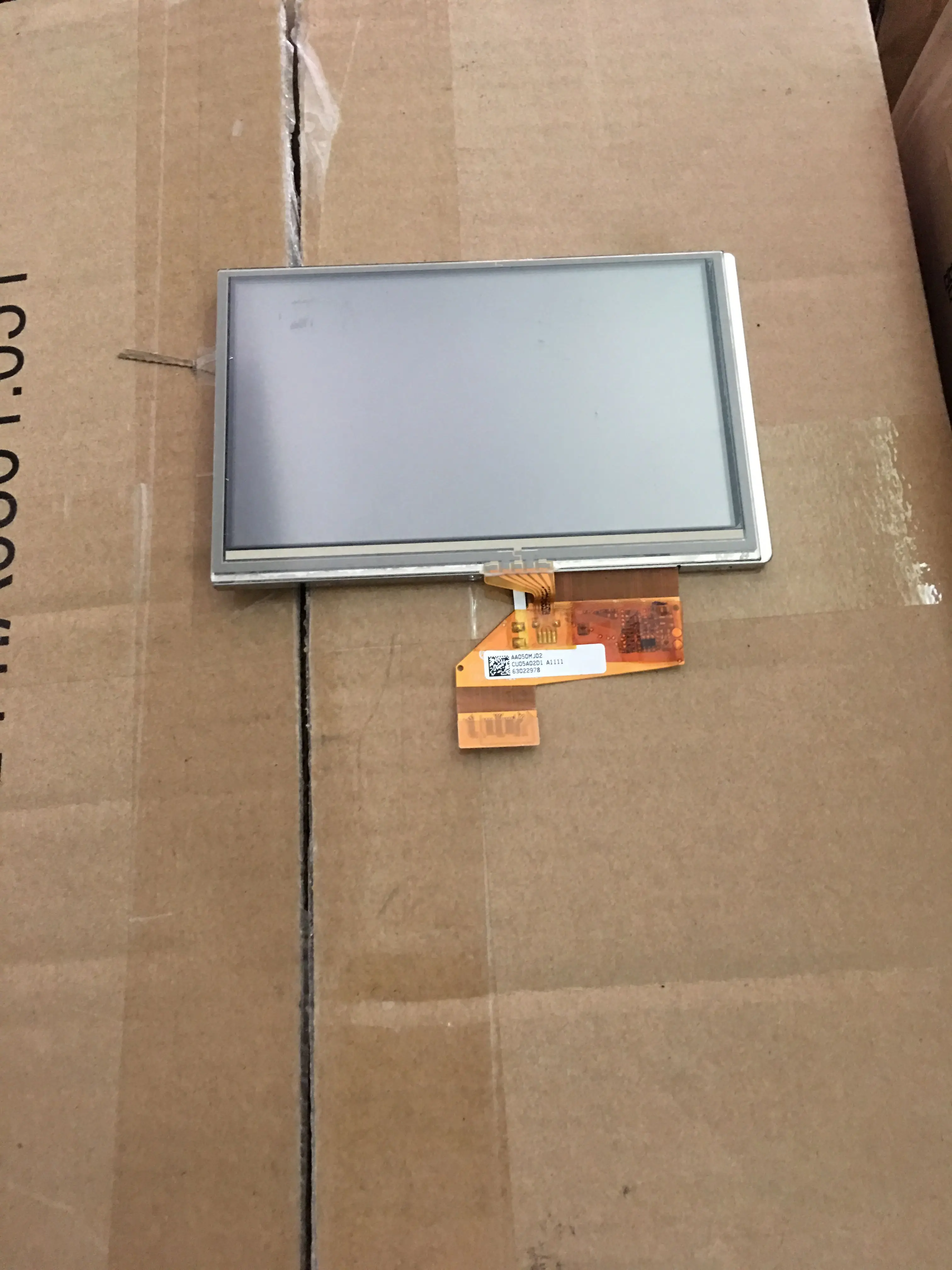 

5 inch Original AA050MJ02 LCD Screen with Touch Screen GPS Navigator Replacement Panel