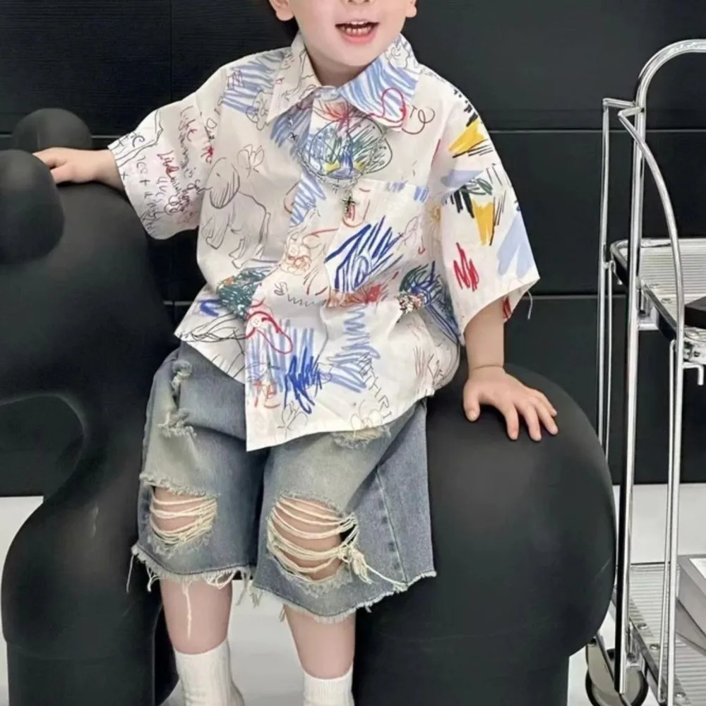 Детский комплект из двух предметов: рубашка с коротким рукавом и джинсовые шорты