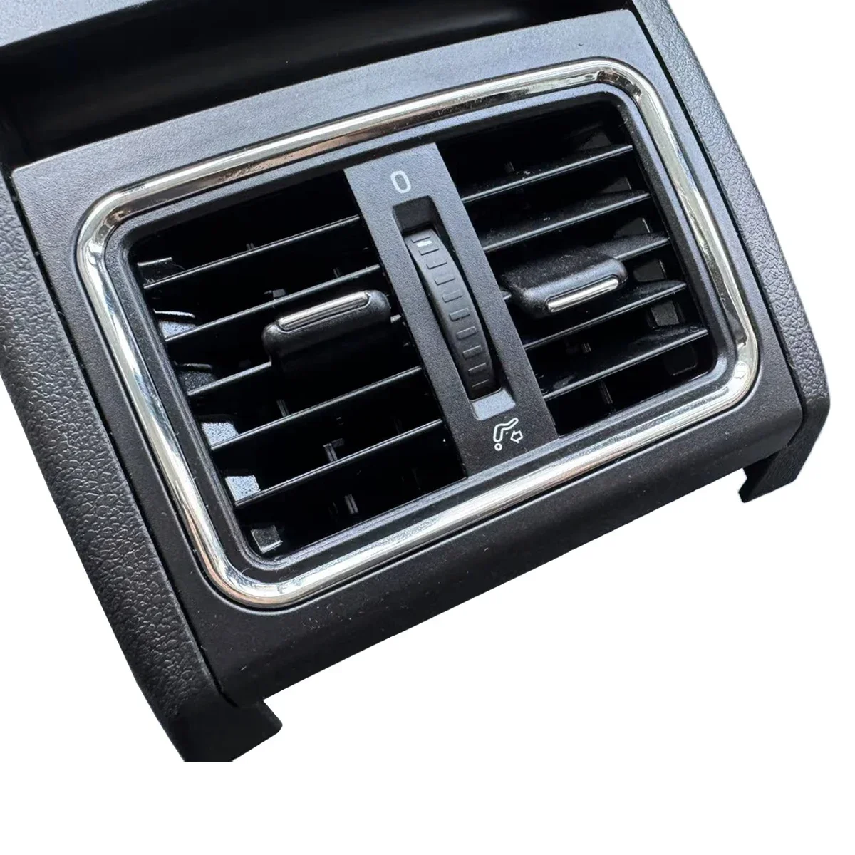 Фото Для Skoda Octavia 2 A5 RS 2007-2009, Yeti 5L 5LD857203: Задняя хромированная решетка воздуховода, накладка на отверстие кондиционера, крышка отсека для хранения, накладка на пепельницу №2