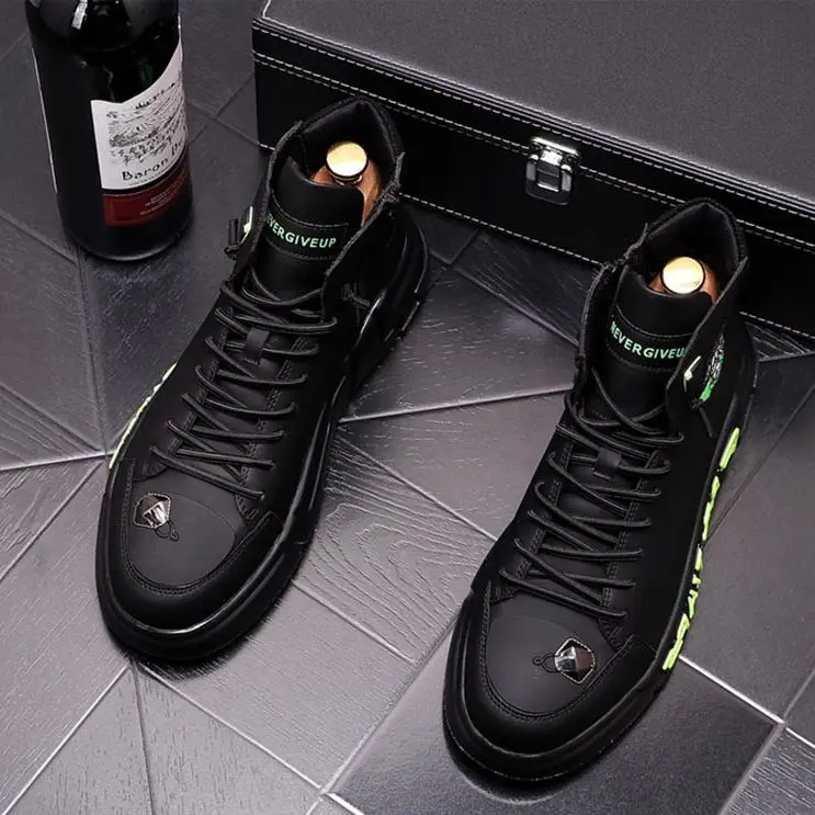 

Fashion New Luxury Charming Men Embroidery Style Casual High Top Shoes Flats Male Designer Prom Boots Loafers Zapatos Hombre