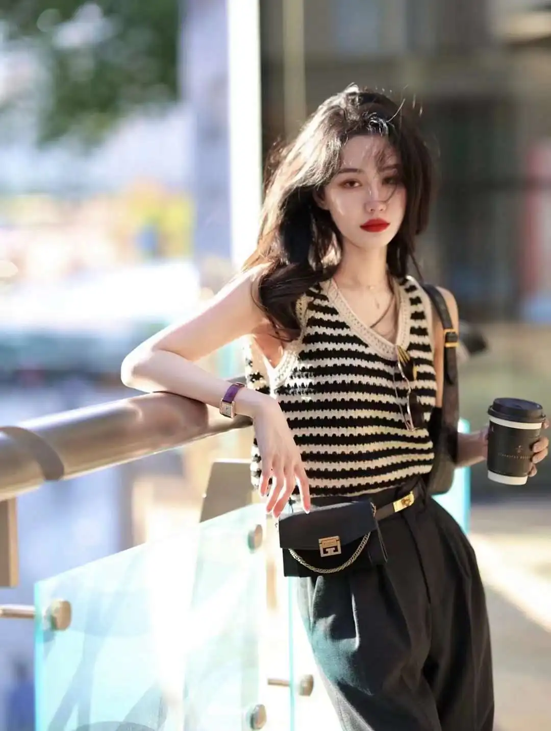 

2022 Summer new striped vest special hollow stitch ultra-thin sweater classic striped all-purpose vest