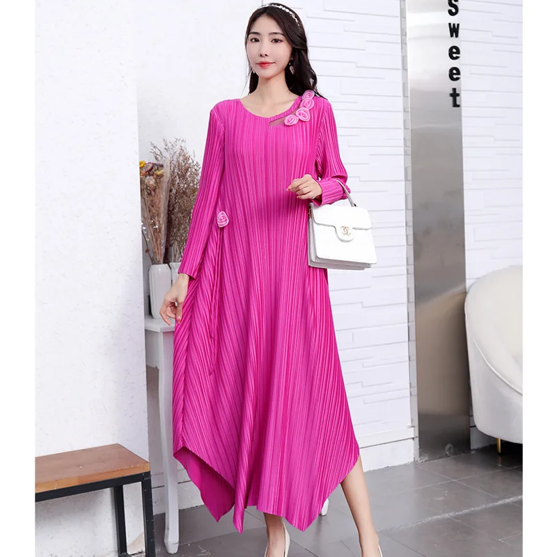 

Miyake Style Pleated Dress for Women 2023 Summer New High-End 3D Applique Crew Neck Loose plus Size Casual Irregular Dress Women