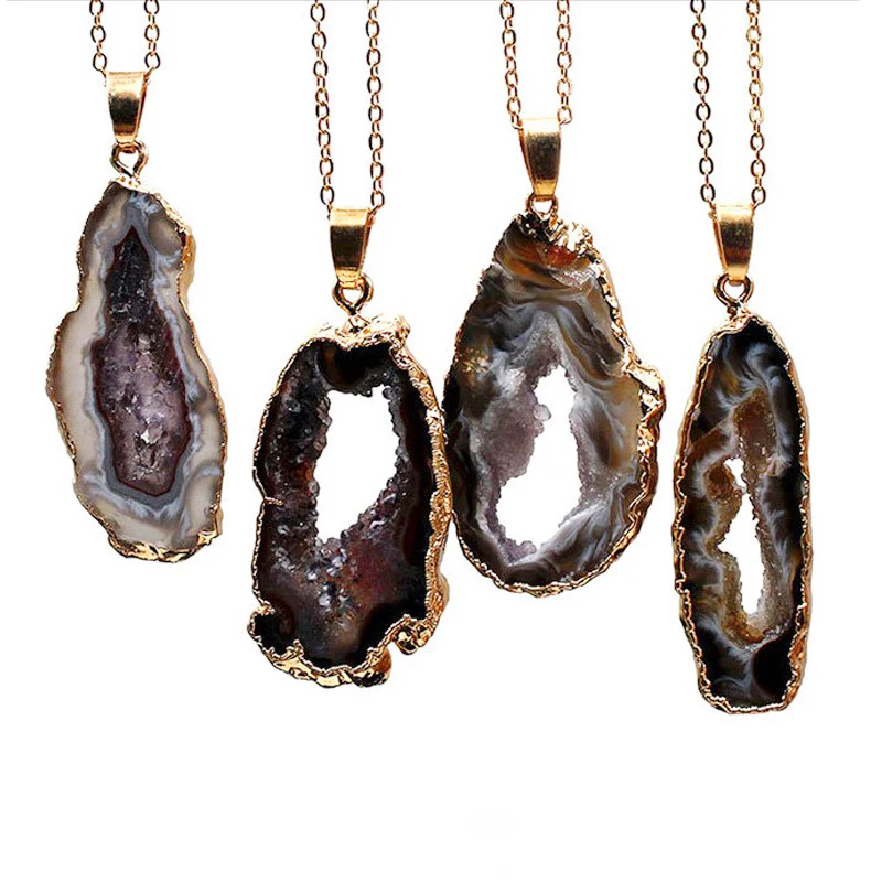 

Irregular Natural Raw Stone Quartz Geode Druzy Pendant Necklaces for Women Reiki Healing Jewelry Primary Color Agate Pendant