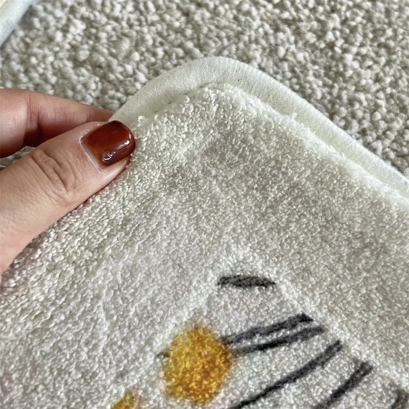 Овальный цветочный коврик для душа из микрофибры для ванны, пола и входной двери с зелеными вставками, подходит как подстилка для животных или коврик для впитывания влаги в ванной.