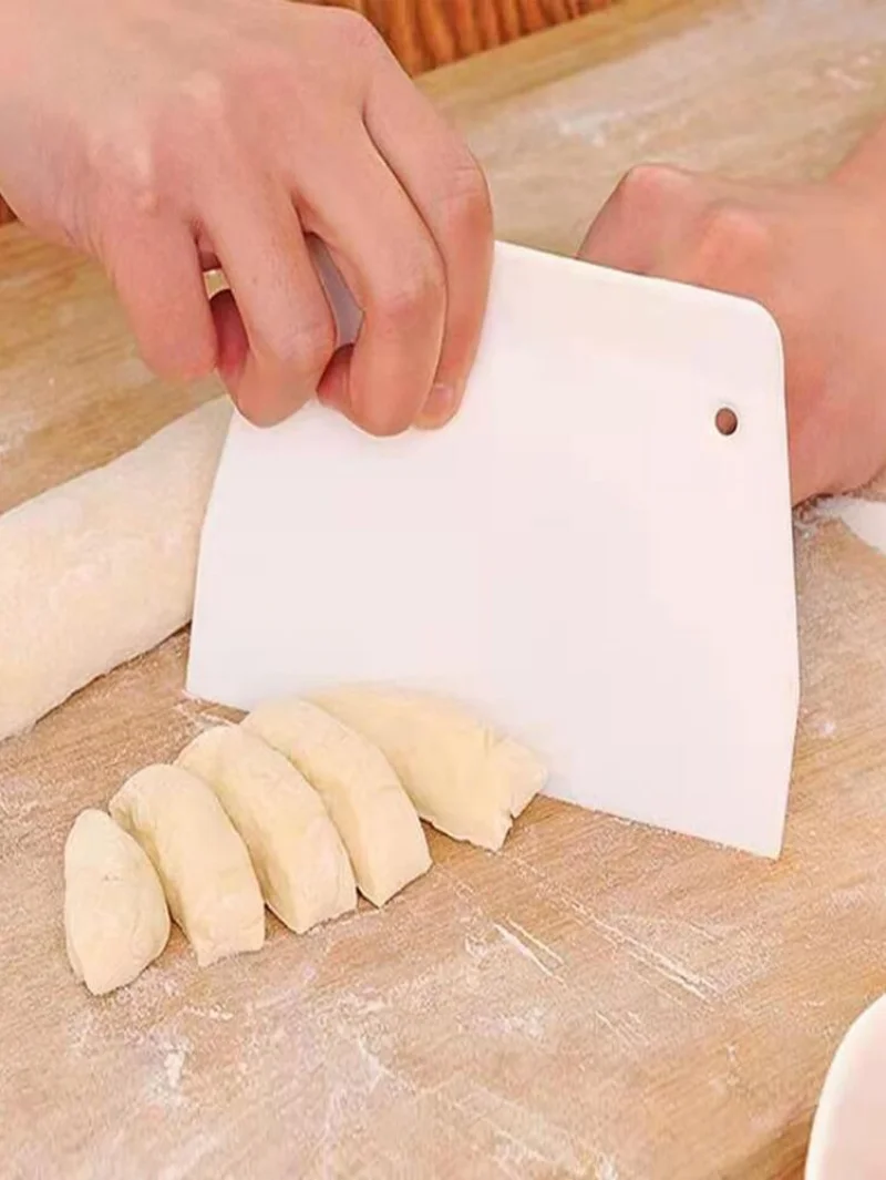 

New 1pc Plastic Dough Scraper Cutters Dough Scraper Baking Tools Pastry