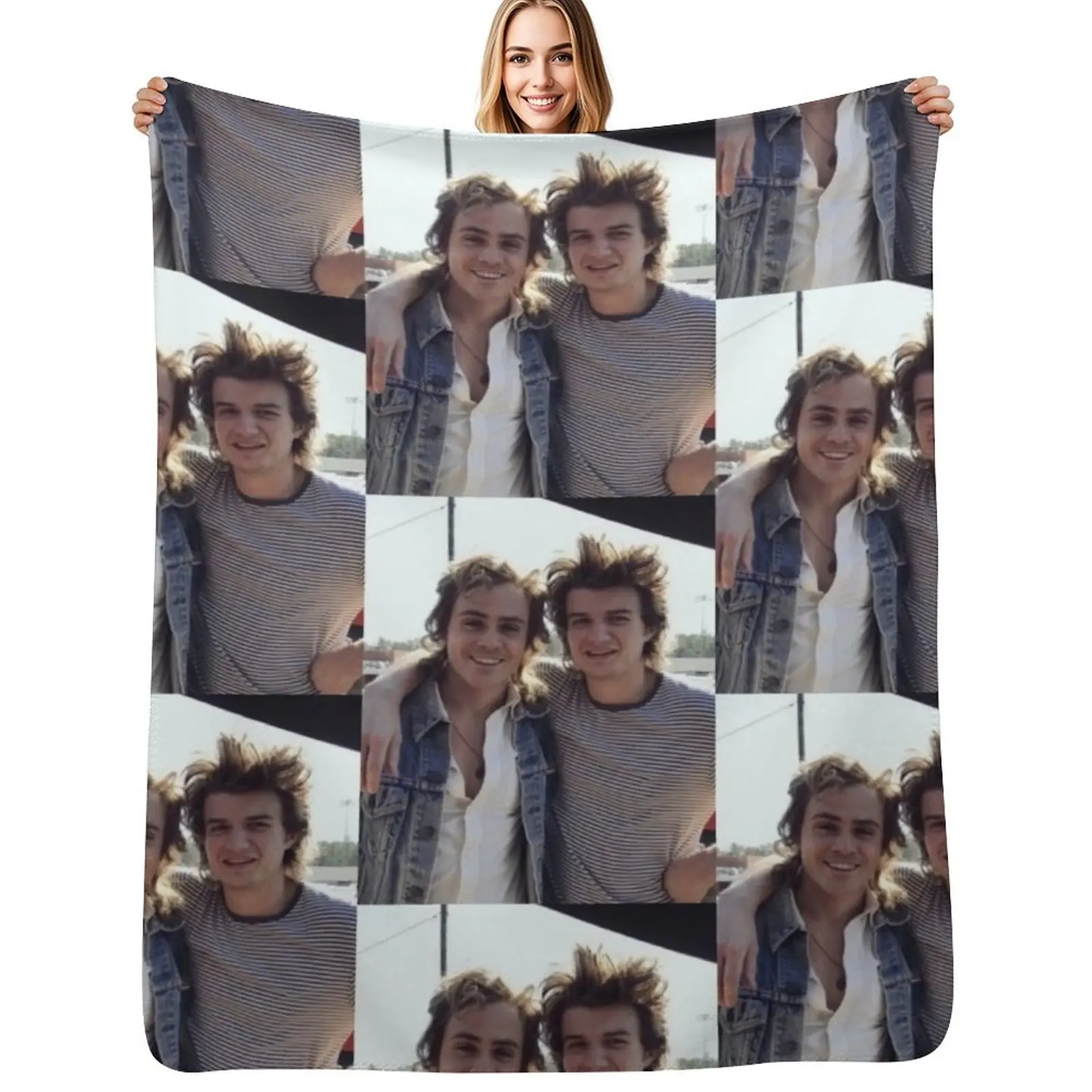 Фото Плед Joe Keery and Dacre Montgomery, теплый и удобный плед, подарок для родителей и друзей №1