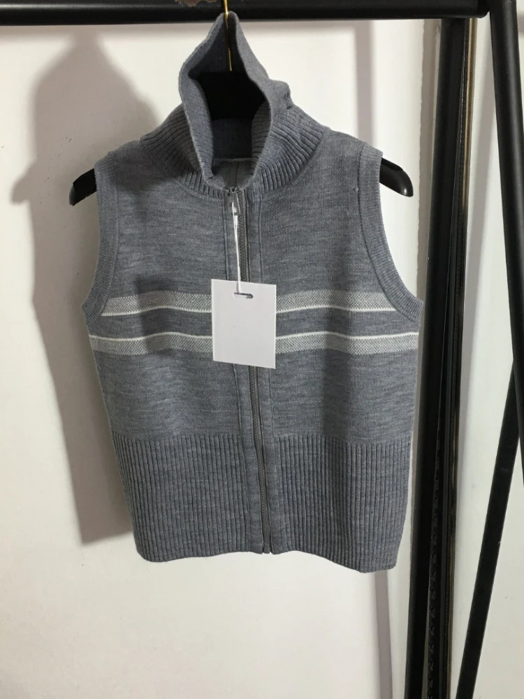 High Quality 100% Pure Wool Zip Up Sweater Women Streetwear Sexy Sleeveless Pullovers Turtleneck Ribs Sweaters Causal Sporty Top