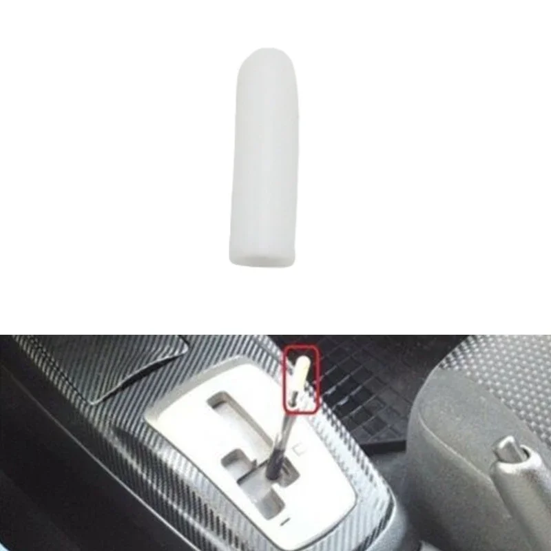 Фото MR581866 автомобильный A/T фонарь для Mitsubishi Lancer CG CH 2,0 2,4 2001-2008 №1