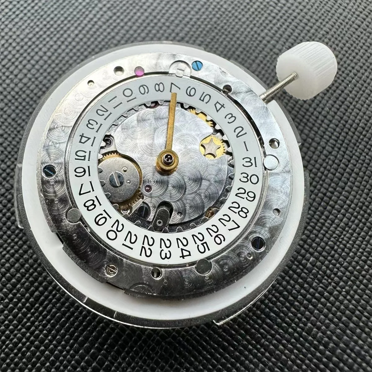 

Watch movement Shanghai new automatic mechanical 3135 movement VR3135 stable performance