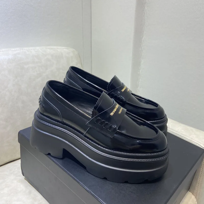 New style thick soled Lefu shoes in spring and autumn English style flat soled small leather shoes women's casual walking shoes