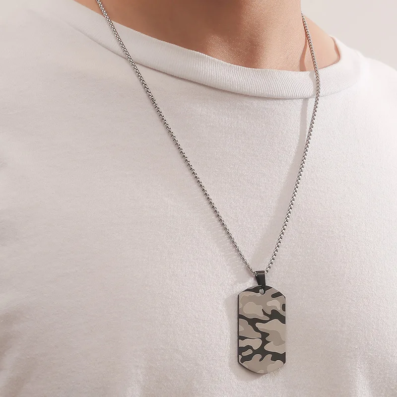 

New Hip Hop Fashion Camouflage Pattern Titanium Steel Army Brand Pendant Men's Sweater Chain Necklace Pendant Gift