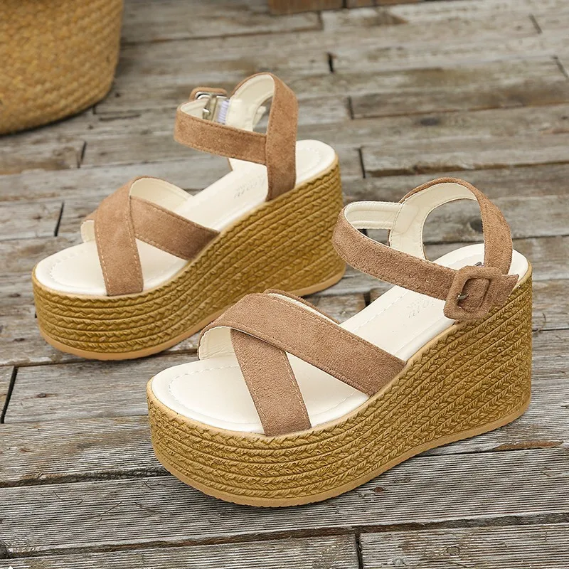 2022 Summer Buckle Women's Sandals Velvet Flocking Fish Mouth Fashion High Heels Thick Sole Open Toe Women's Sandals Tghdof