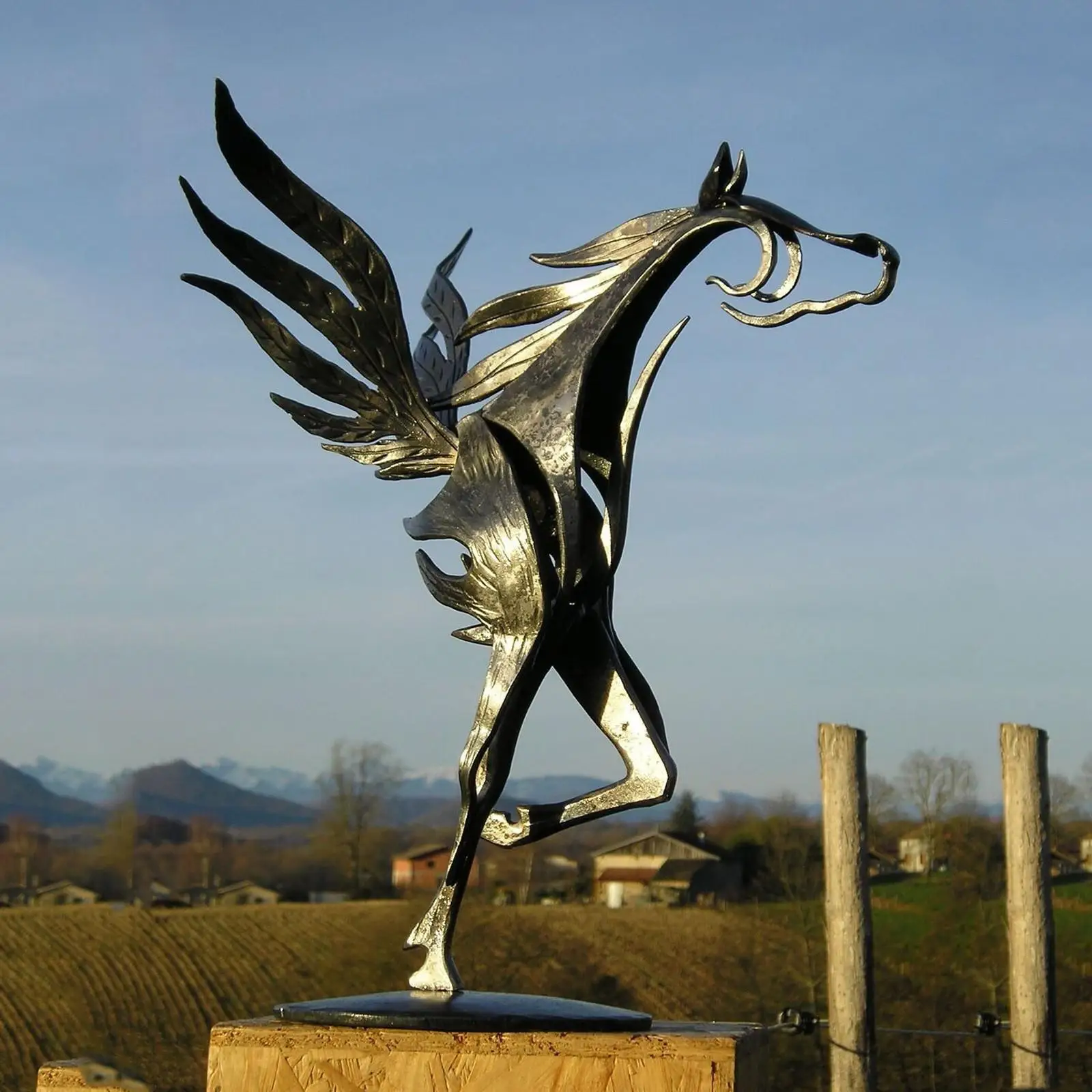 Kiss-Horse Sculpture Modern Statue Rustic Metal Art Men Gift Horse Decor