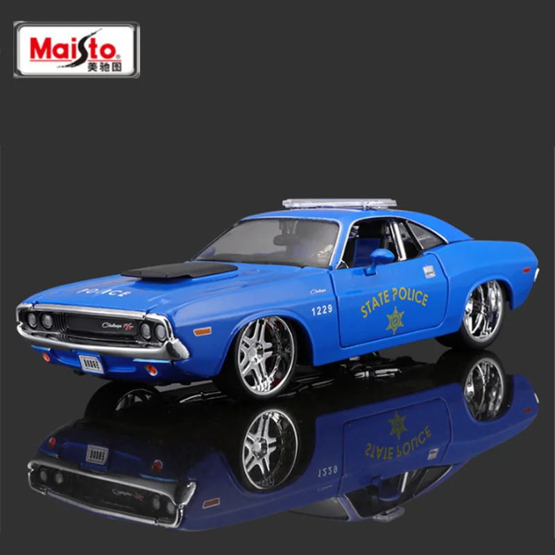 

Модель автомобиля Maisto 1:24 1970 DODGE CHALLENGER R/T из сплава, литые игрушки, модель спортивного автомобиля из металла, Коллекционная модель, детские подарки