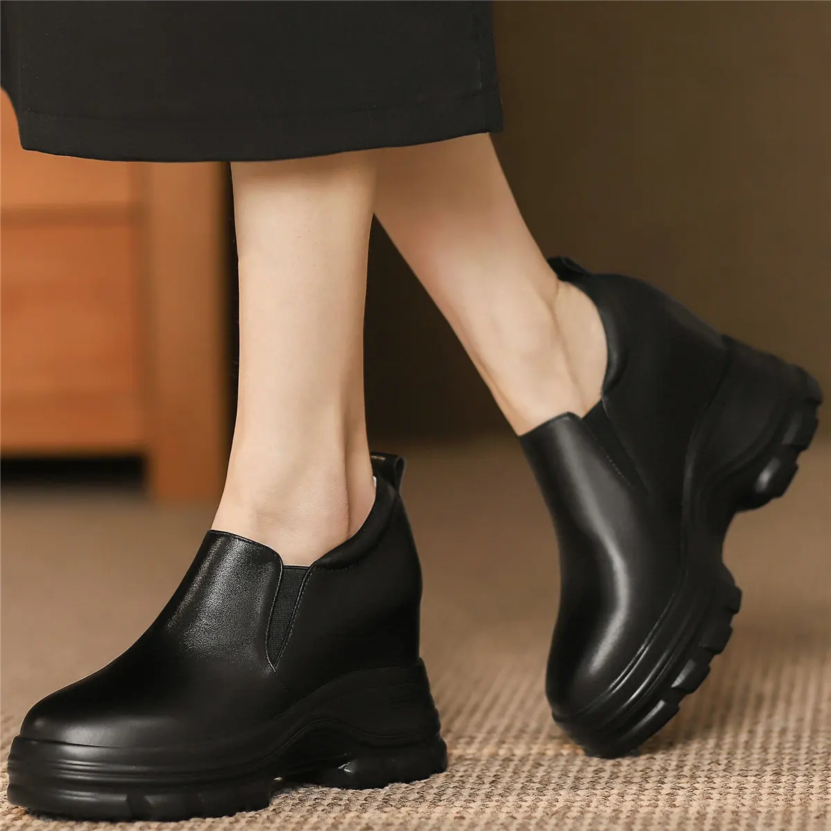 2022 Fashion Sneakers Women Genuine Leather Chunky High Heels Motorcycle Boots Female Round Toe Platform Pumps Shoe Casual Shoes