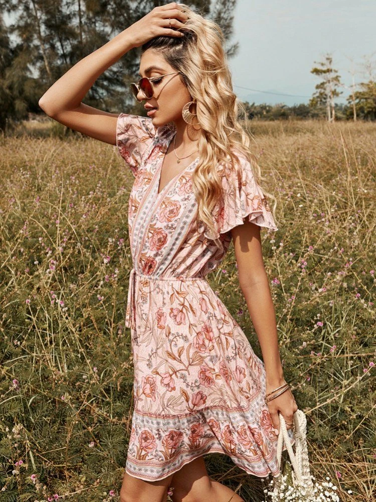 

2023 Spring and Summer New Lotus Leaf Short-sleeved V-neck Dress Straps Pink Print Ladies Short Width Dress Temperament Retro