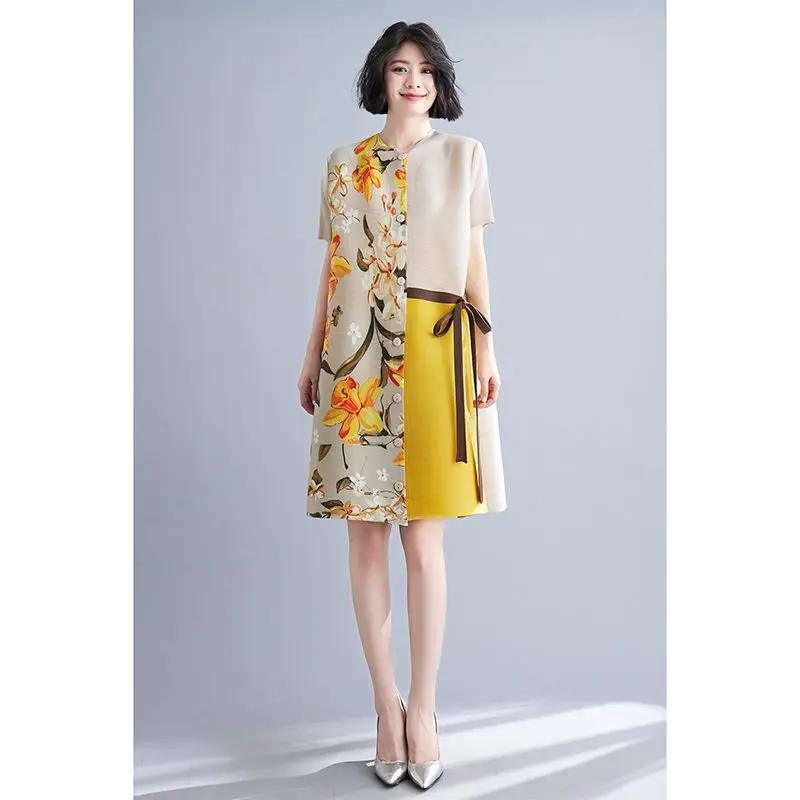 

Fold printing dress female 2022 summer fashion loose and thin single -breasted cardigan mid -length short sleeve dress female