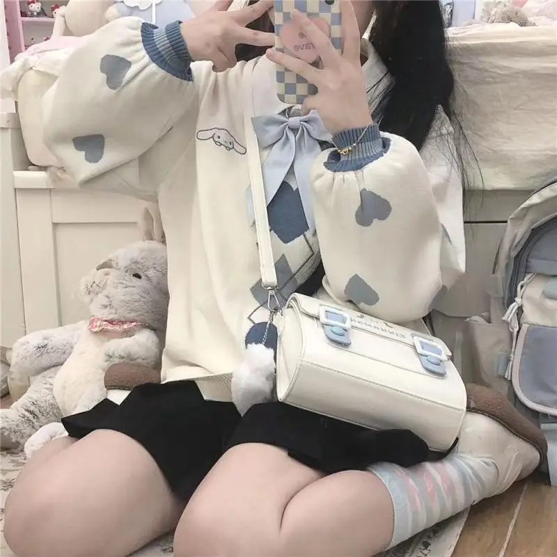 Свитер с вышивкой в стиле аниме Sanrio Cinnamoroll кавайный осенне-зимний мягкий удобный