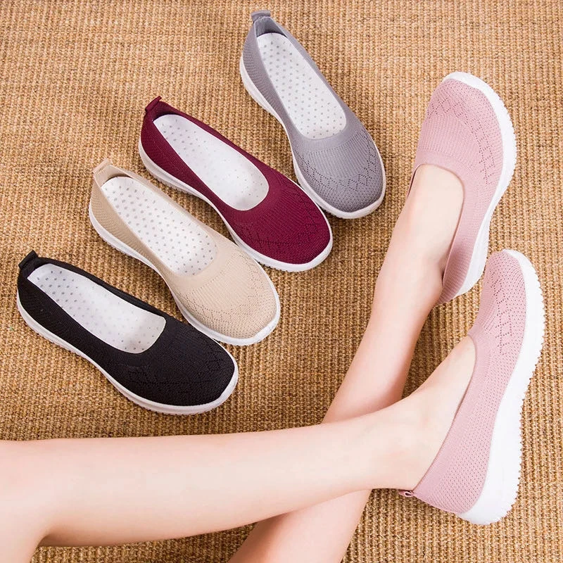 

Women's Casual Shoes Light Knitted Flats Summer Breathable Mesh Sneakers Ladies Vulcanized Shoes Outdoor Slip-On Walking Shoes