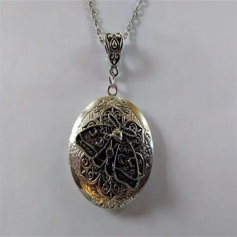 Цепочка-медальон Luna Moth отличный подарок на день рождения Рождество День