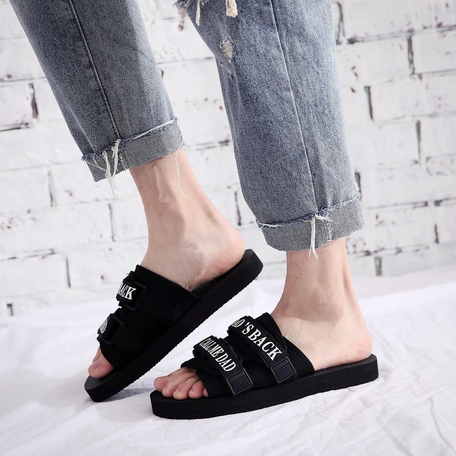 2022 Spring New Outer Wear Sandals and Slippers Fashion Trendy Beach Casual Light Flat Heels Outer Wear Slippers Sandals