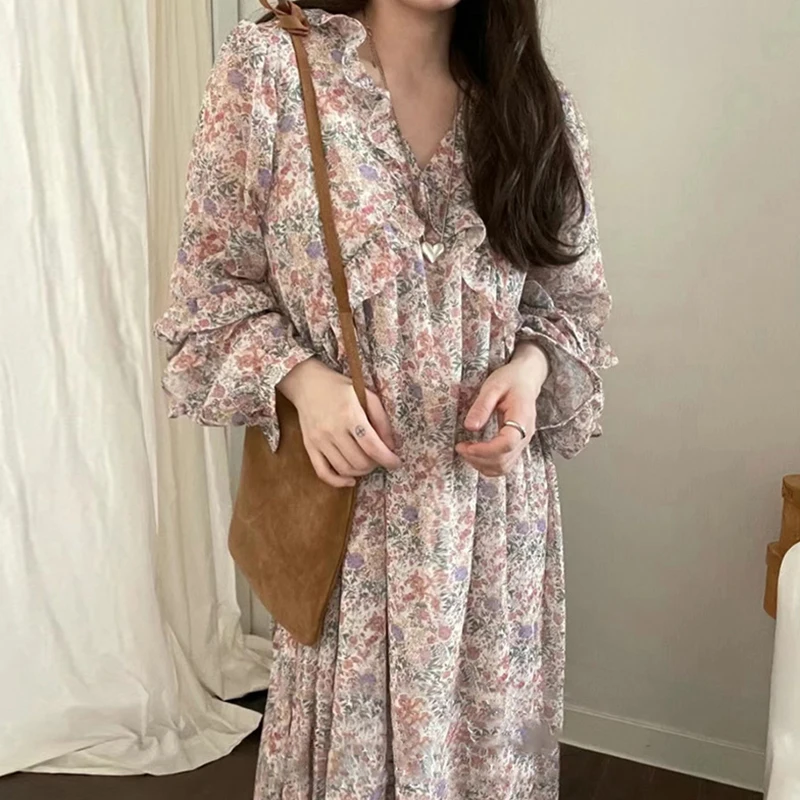 

Clothland Women Elegant Chiffon Floral Dress Ruffles Sashes Long Sleeve One Piece Retro Midi Dresses Vestido Mujer QC025