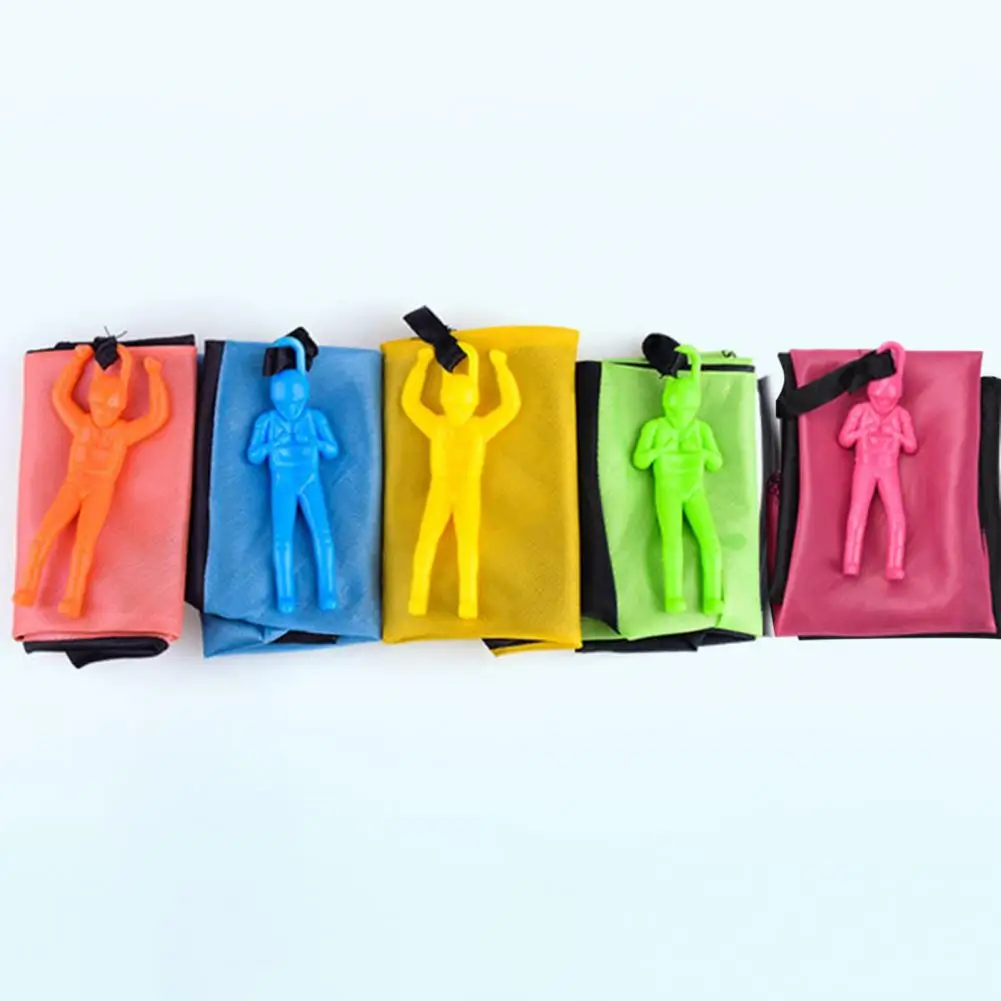 Яркий цвет детская игра армейский человек бросьте его парапарашель для улицы